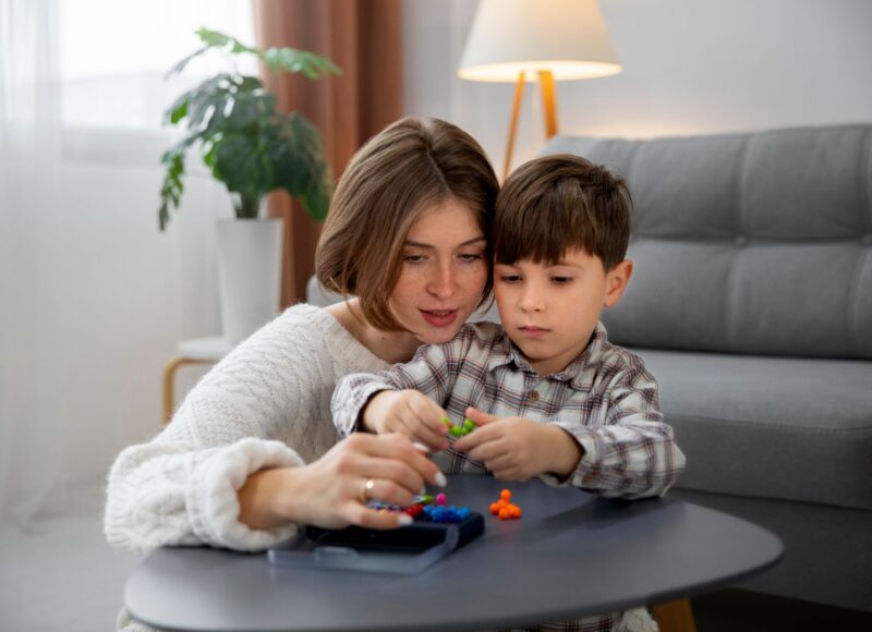 mother-kid-playing-front-view